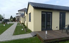 Dobranocka - pokoje i całoroczne domki blisko Energylandii